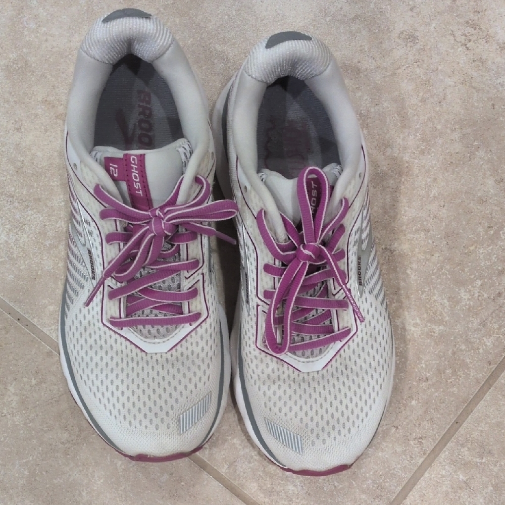 Brooks Women's Ghost 12 - Picture 3 of 4